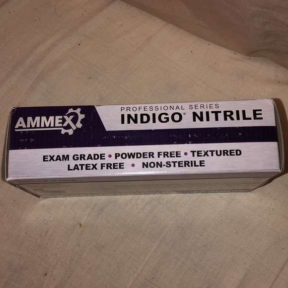 Nitrile Gloves - Large - Picture 4 of 5